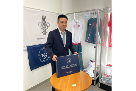 Wizyta Profesora Yaodong Gu z Ningbo University